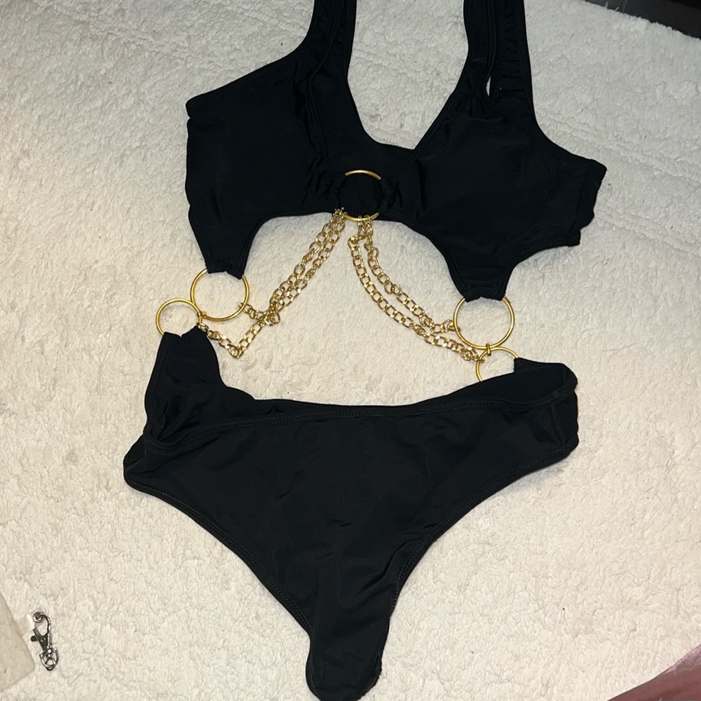 NEW BLACK ONE PIECE